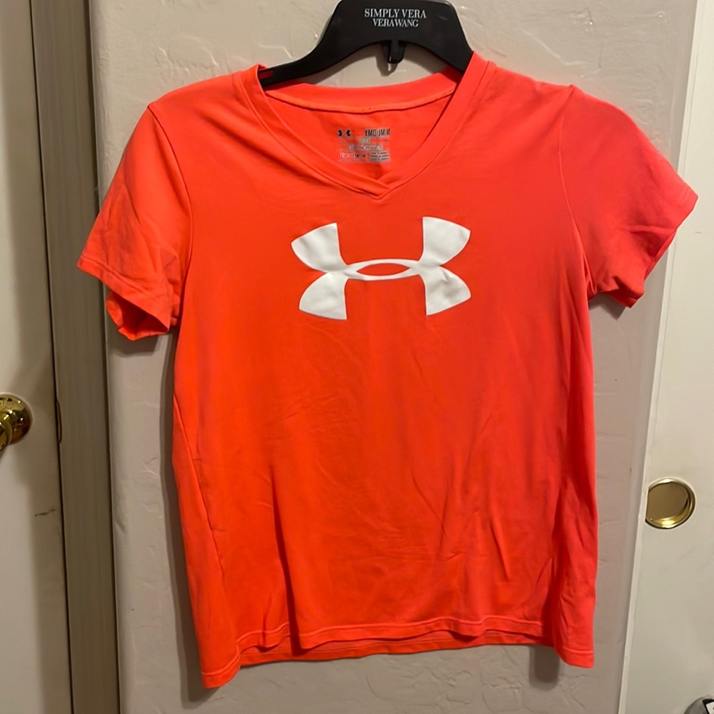 Under Armour T-shirt